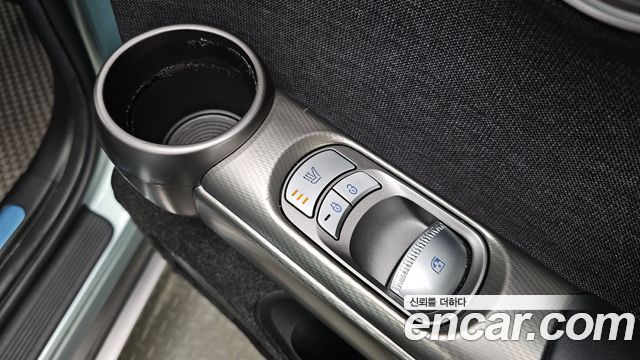 Genesis GV60 2022 — photo 34
