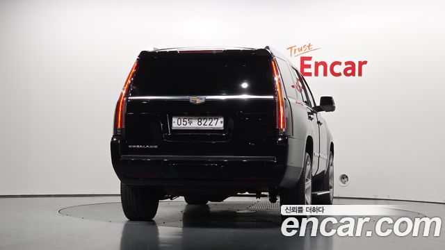 Cadillac Escalade 2017 — photo 4