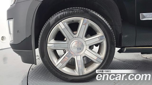 Cadillac Escalade 2017 — photo 5