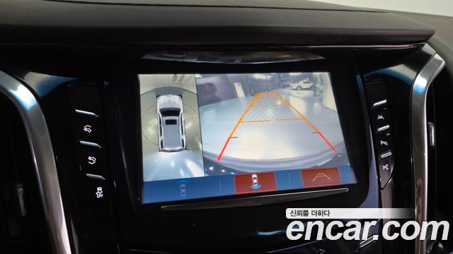 Cadillac Escalade 2017 — photo 22