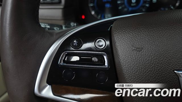 Cadillac Escalade 2017 — photo 29