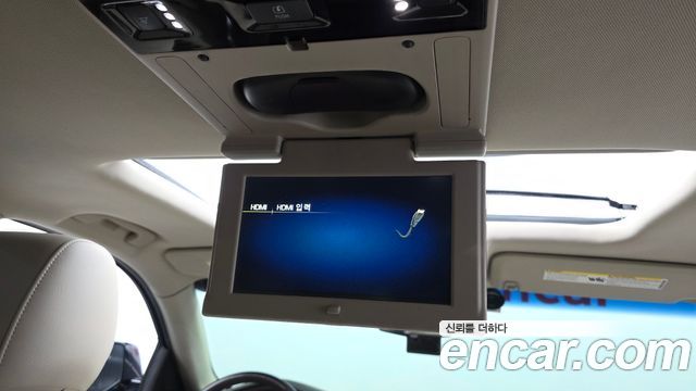Cadillac Escalade 2017 — photo 31