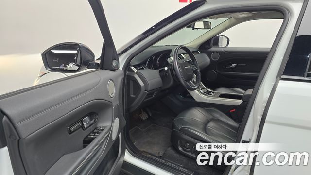 Land Rover Range Rover Evoque 2017 — photo 10