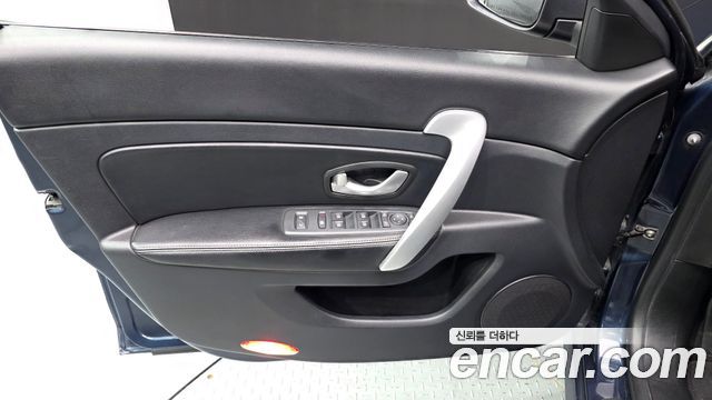 Renault Korea SM5  2015 — photo 14