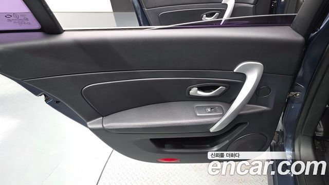 Renault Korea SM5  2015 — photo 15
