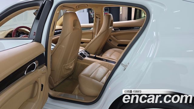 Porsche Panamera 2013 — photo 17