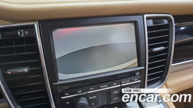 Porsche Panamera 2013 — photo 19