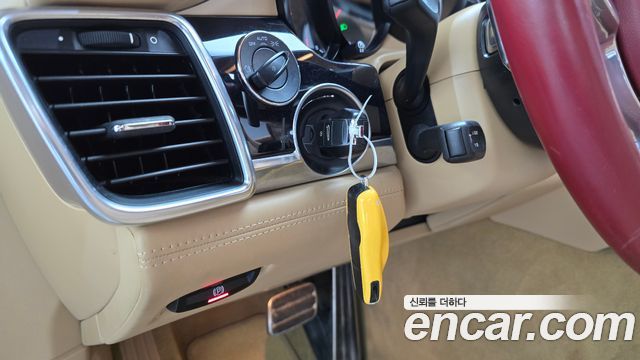 Porsche Panamera 2013 — photo 26