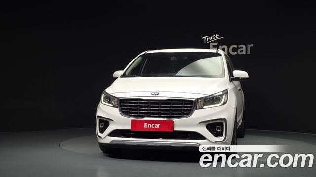 Kia Canival 2019 — photo 3