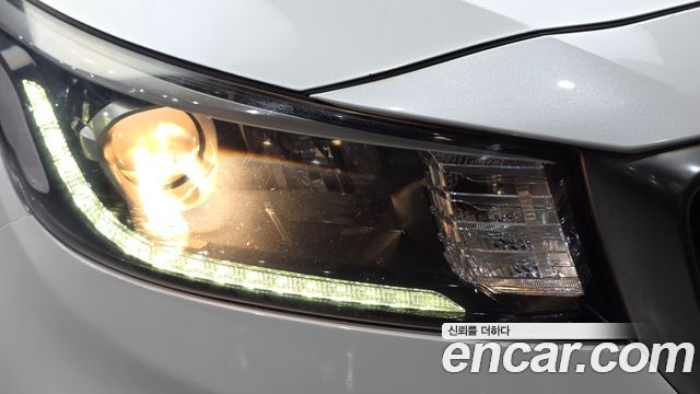 Kia Canival 2019 — photo 8