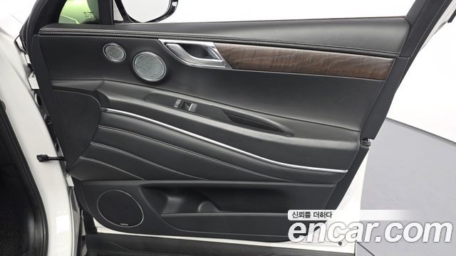 Genesis GV80 2022 — photo 14