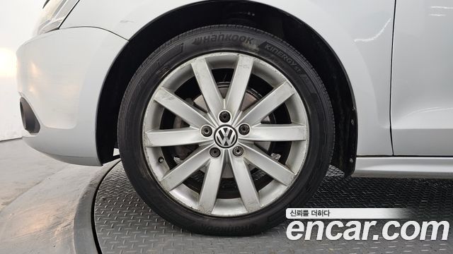 Volkswagen Jetta 2014 — photo 5