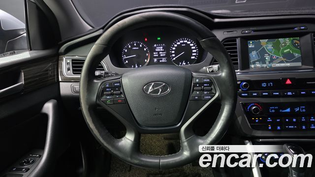 Hyundai Sonata 2015 — photo 13