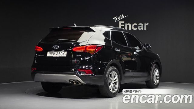 Hyundai Santafe 2018 — photo 2