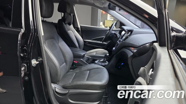Hyundai Santafe 2018 — photo 17