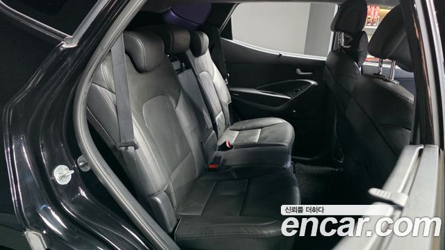 Hyundai Santafe 2018 — photo 18