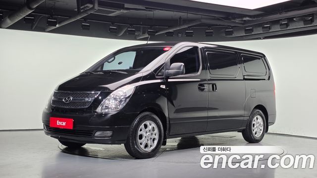 Hyundai Starex 2013 — photo 1