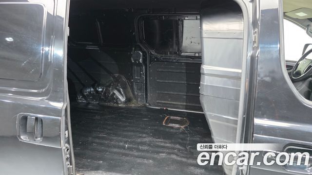 Hyundai Starex 2013 — photo 12