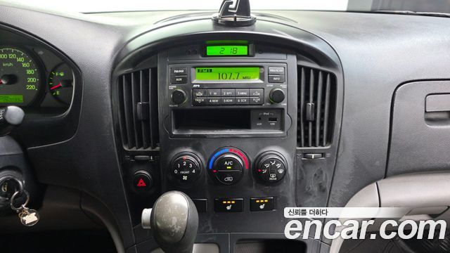 Hyundai Starex 2013 — photo 14