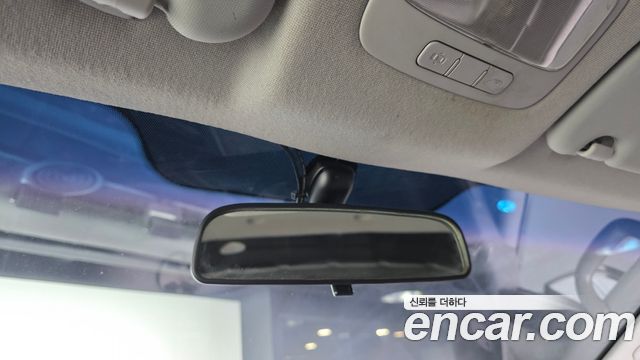Hyundai Starex 2013 — photo 18