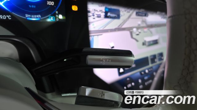 Mercedes-Benz EQS 2023 — photo 12