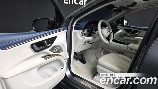 Mercedes-Benz EQS 2023 — photo 13