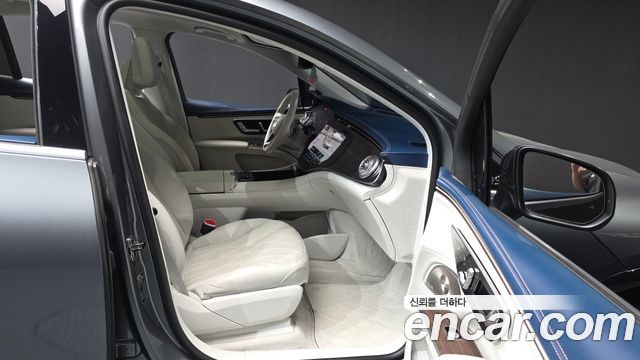 Mercedes-Benz EQS 2023 — photo 17