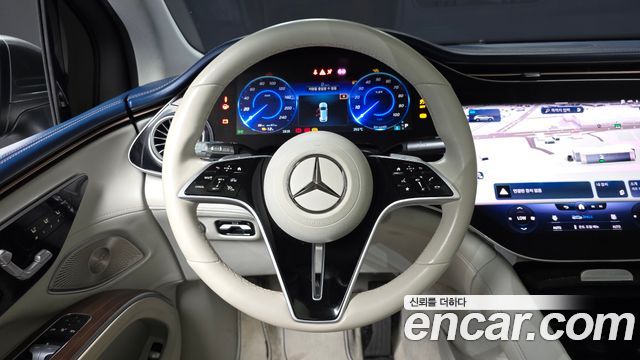 Mercedes-Benz EQS 2023 — photo 19