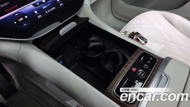 Mercedes-Benz EQS 2023 — photo 31