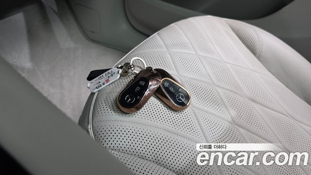 Mercedes-Benz EQS 2023 — photo 32