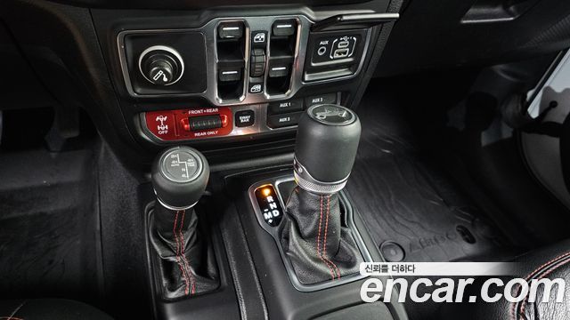 Jeep Wrangler 2019 — photo 9