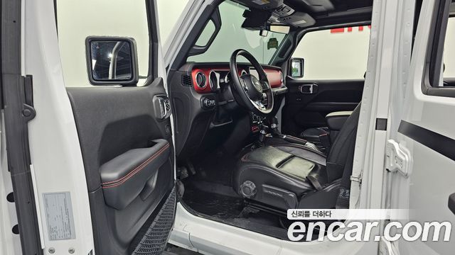 Jeep Wrangler 2019 — photo 10