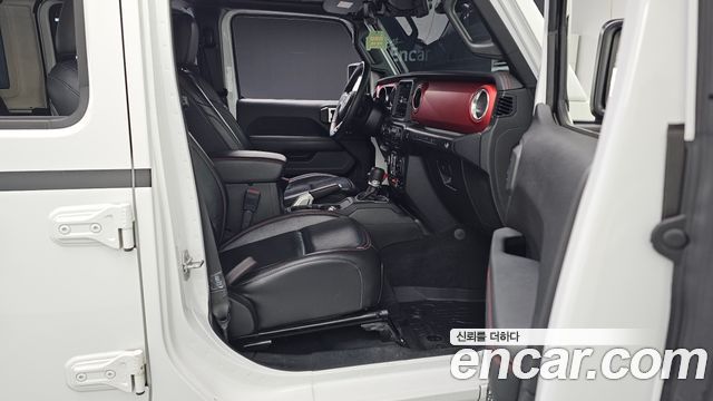 Jeep Wrangler 2019 — photo 11