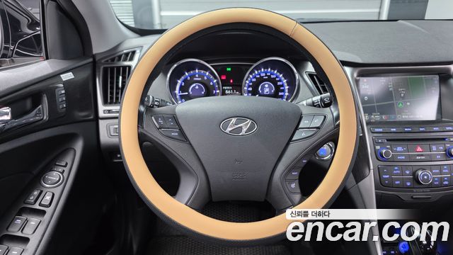 Hyundai Sonata 2014 — photo 12