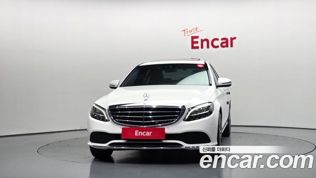 Mercedes-Benz C-Class 2019 — photo 3