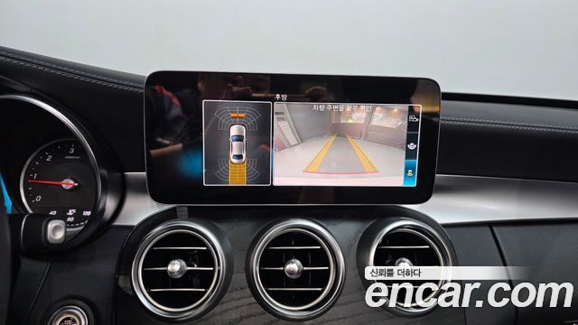 Mercedes-Benz C-Class 2019 — photo 21