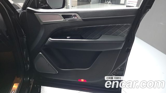 KG Mobility Rexton 2018 — photo 14