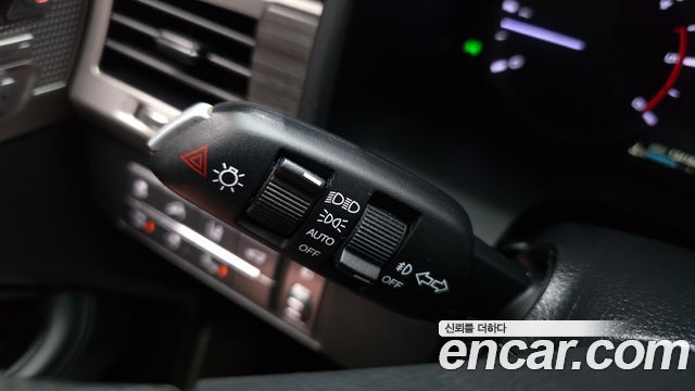 KG Mobility Rexton 2018 — photo 28