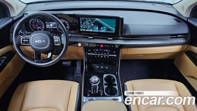 Kia Canival 2023 — photo 10