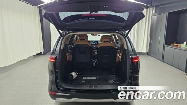 Kia Canival 2023 — photo 22