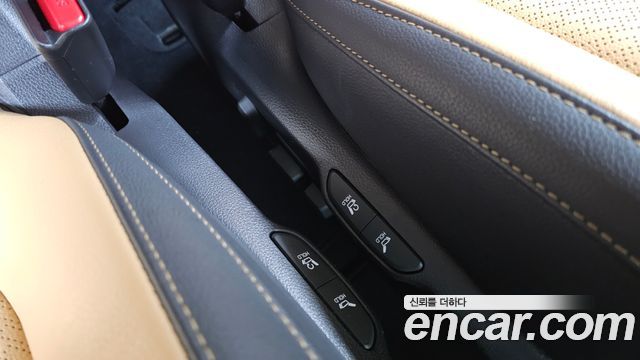 Kia Canival 2023 — photo 31