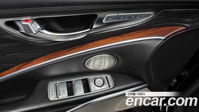 Kia K9 2019 — photo 31