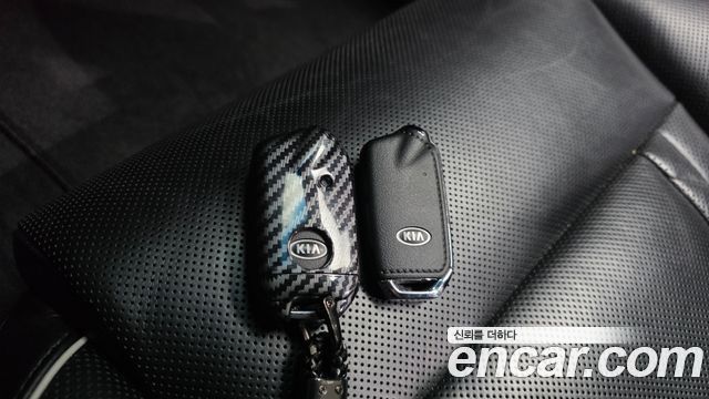 Kia K9 2019 — photo 32