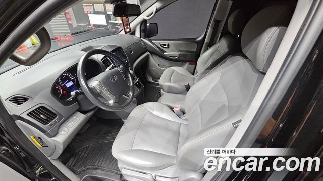 Hyundai Starex 2019 — photo 7