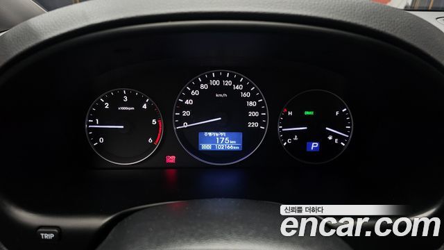 Hyundai Starex 2019 — photo 8