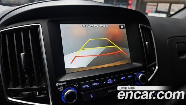 Hyundai Starex 2019 — photo 15