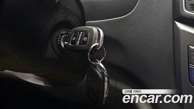 Hyundai Starex 2019 — photo 19