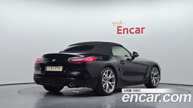 BMW Z4 2022 — photo 2