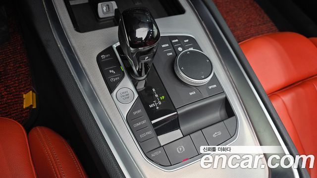 BMW Z4 2022 — photo 12