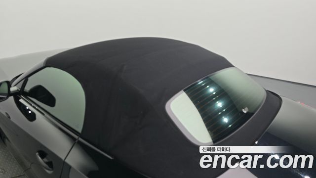 BMW Z4 2022 — photo 31